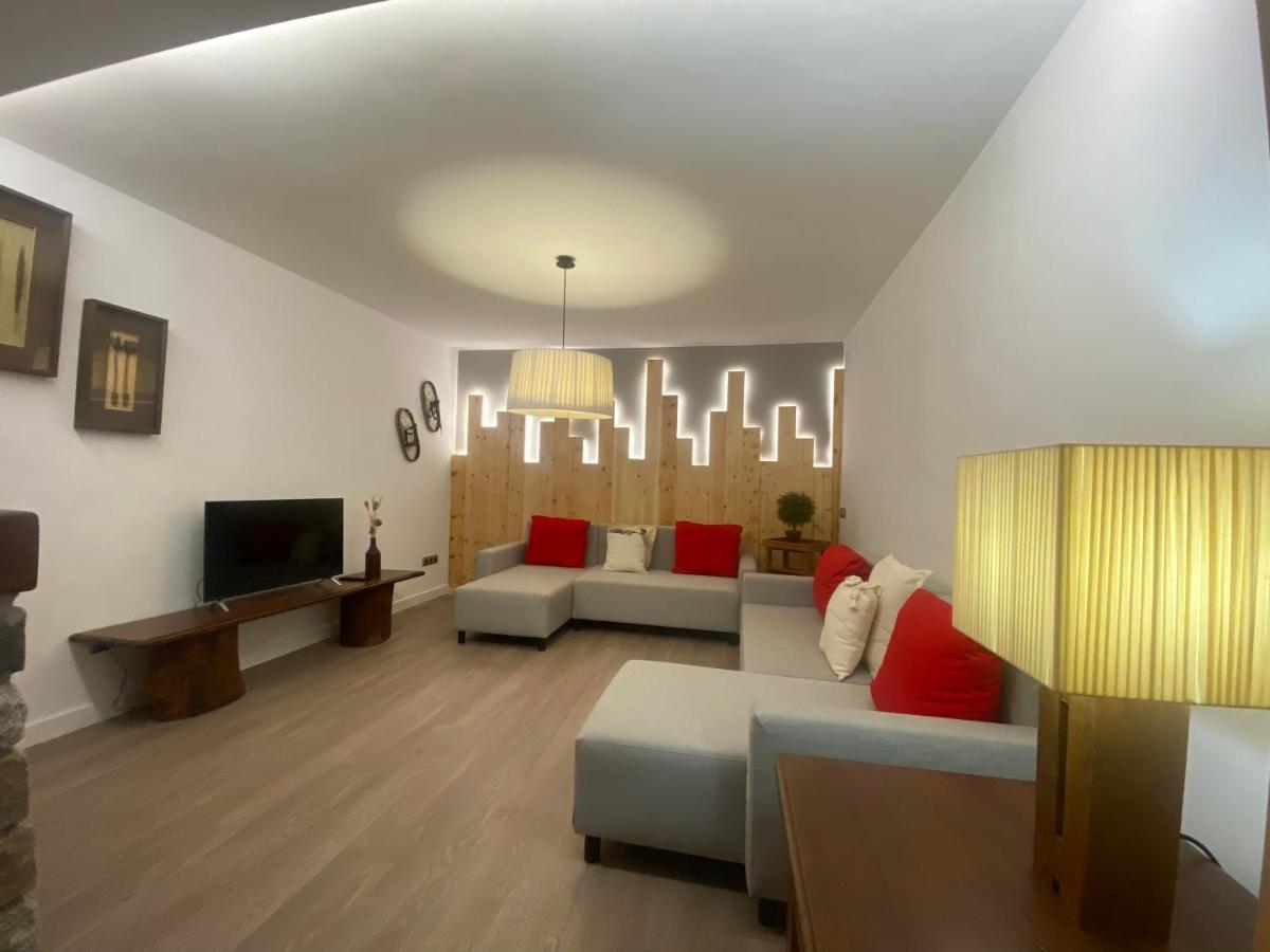 Luxury House Valencia D'Aneu Apartment Exterior photo
